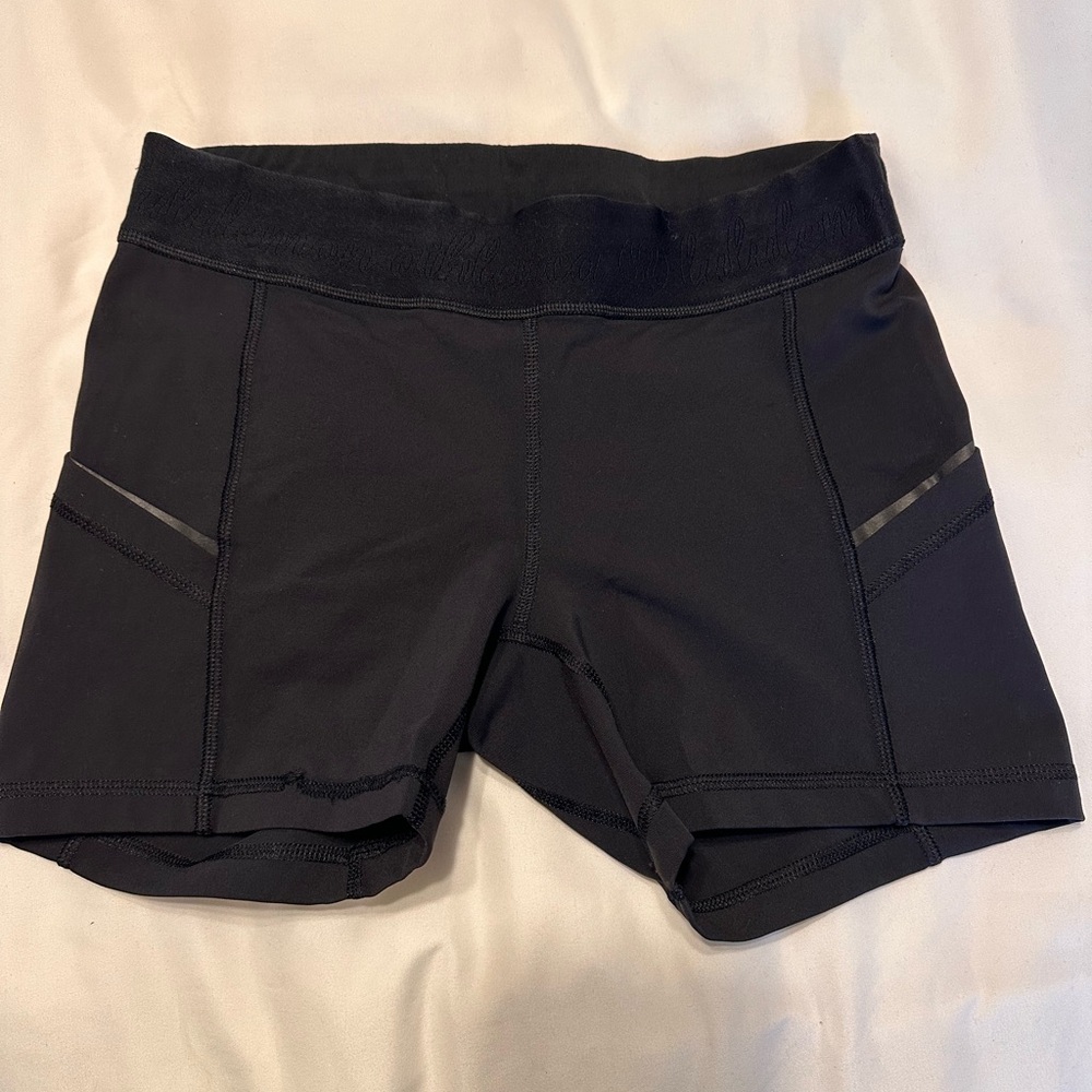 Lululemon Shorts Size 6